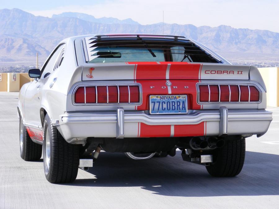  Ford Mustang II Cobra II 1977 года  (фото 5 из 7)